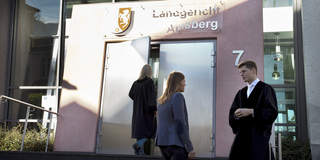 Haupteingang direkt